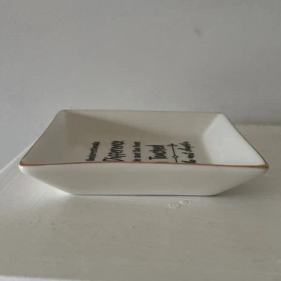 Ceramic Trinket Dish in White with Gold Edge - Inspirational Quote - Picture 3 of 4